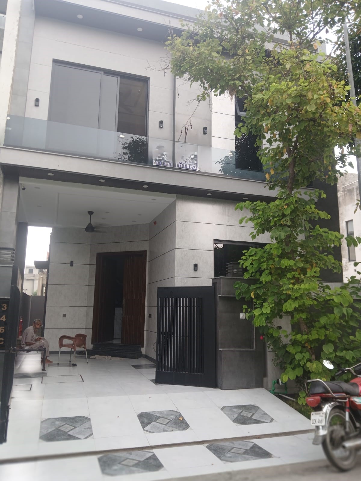 5 Marla Brand New House For Sale photo 2