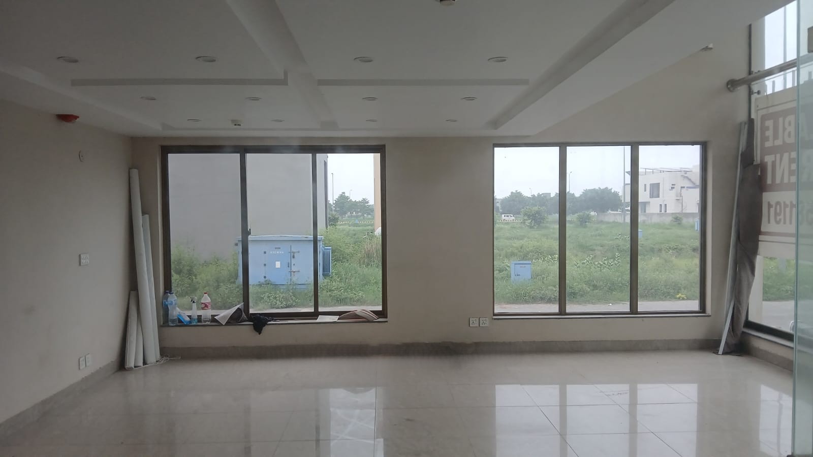 Basement Ground Mezzanine Floor Available for Rent photo 4
