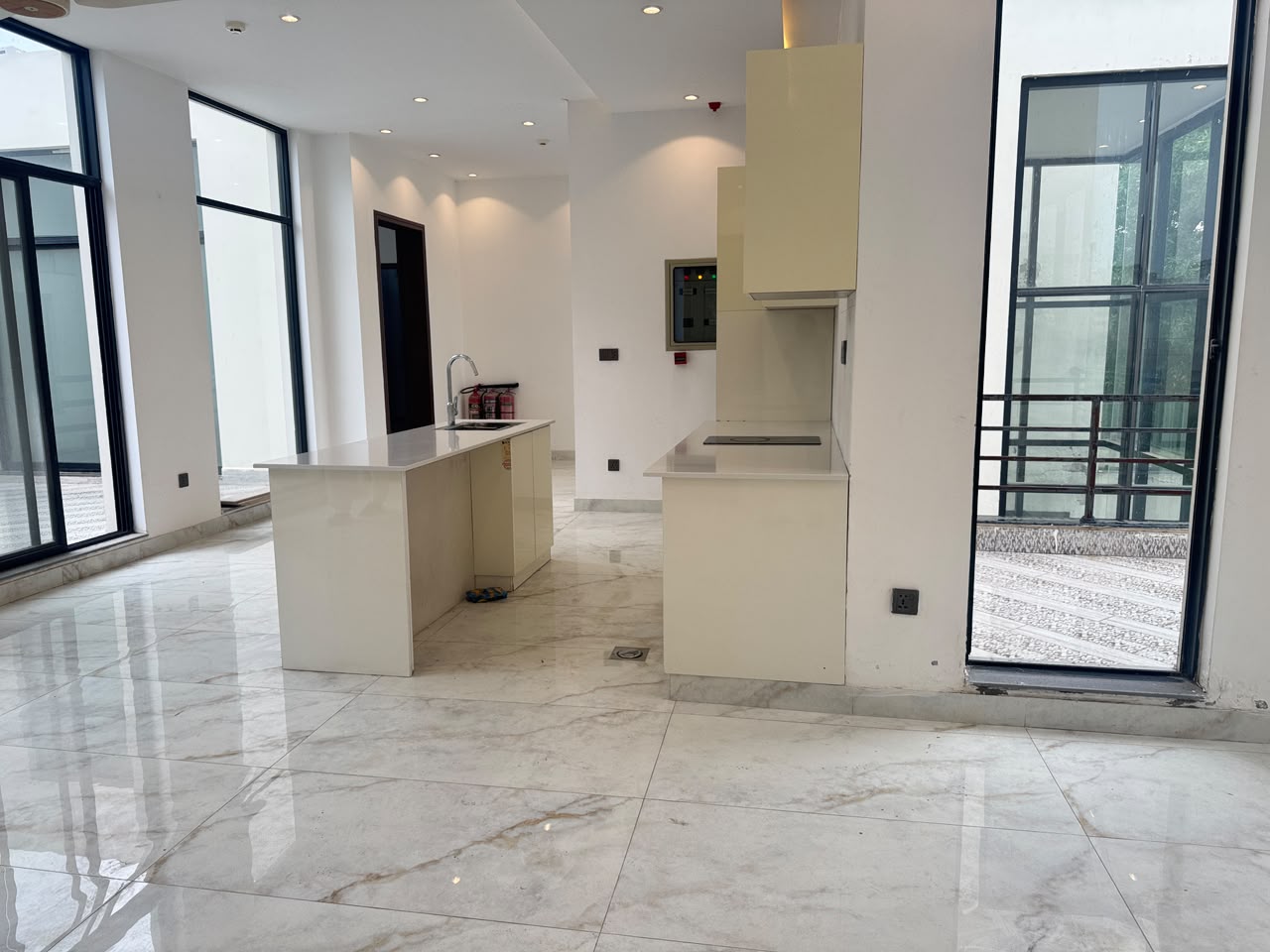 1 Kanal 57 k house for Rent DHA Phase 6 photo 5