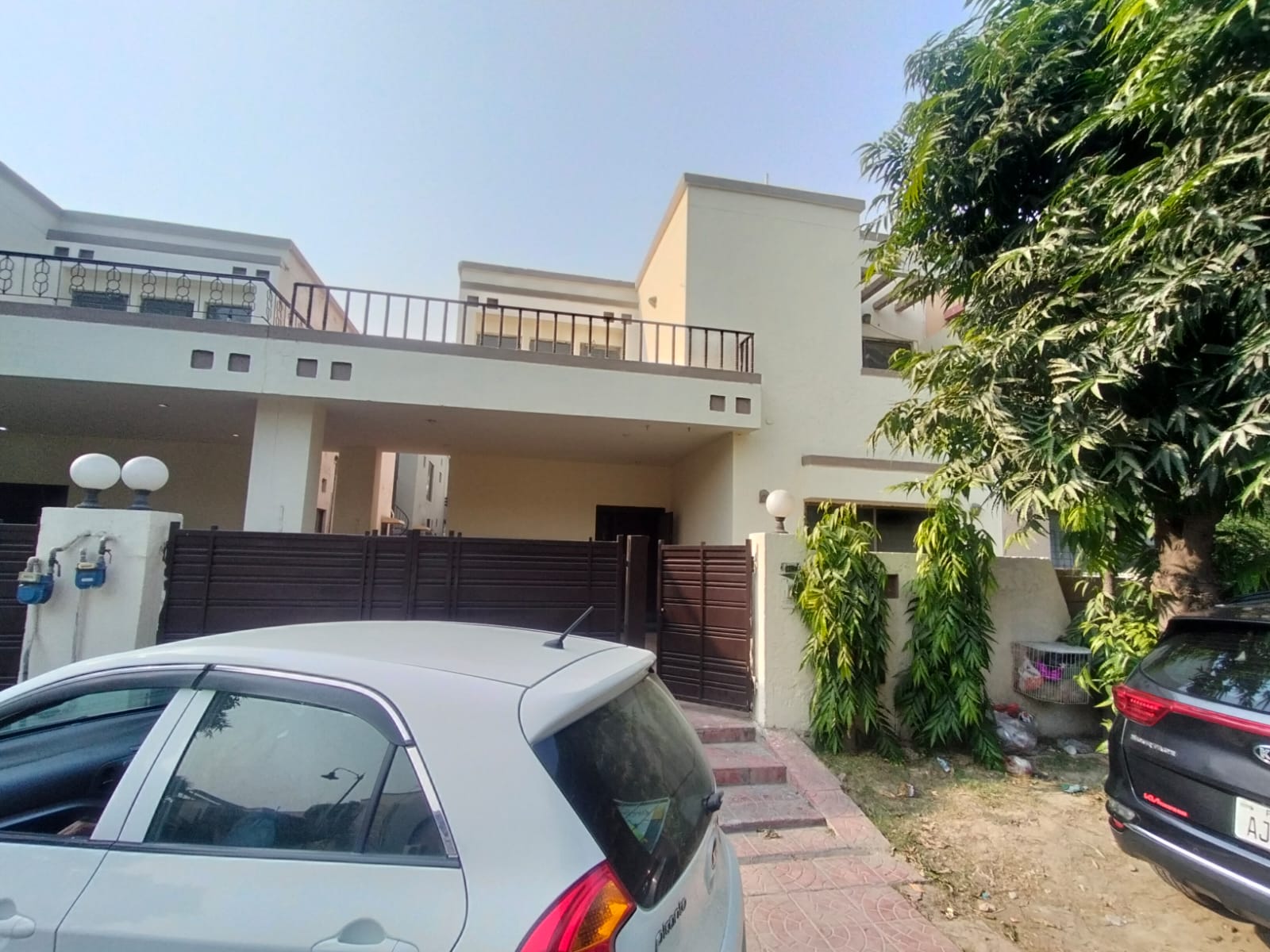 10 marla fully furnished house for rent in dha phase 8 C block photo 1
