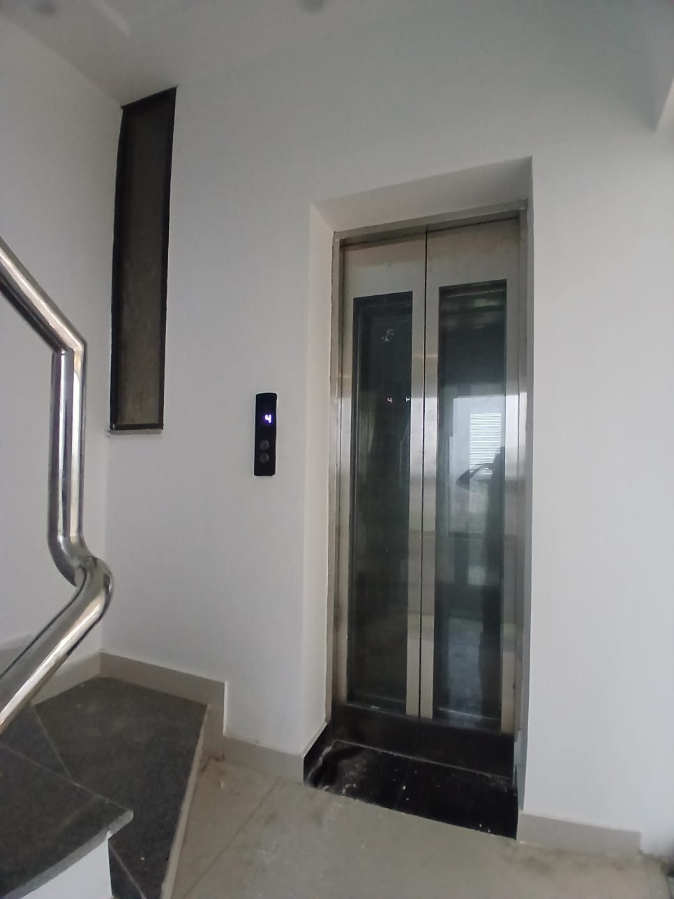 3rd and 4th floor for Rent photo 2
