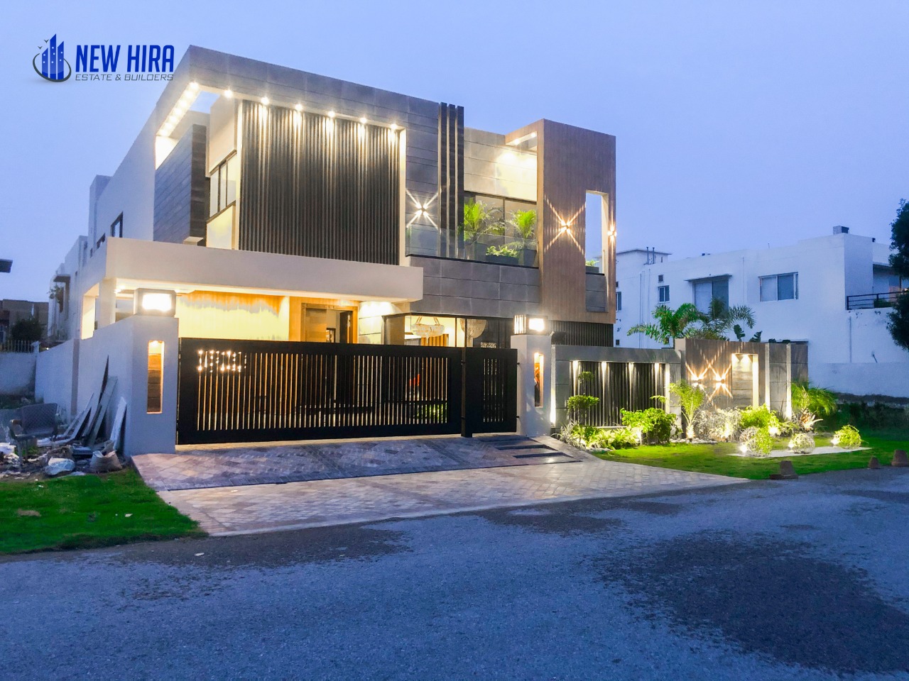 1 Kanal brand New House For Sale photo 1