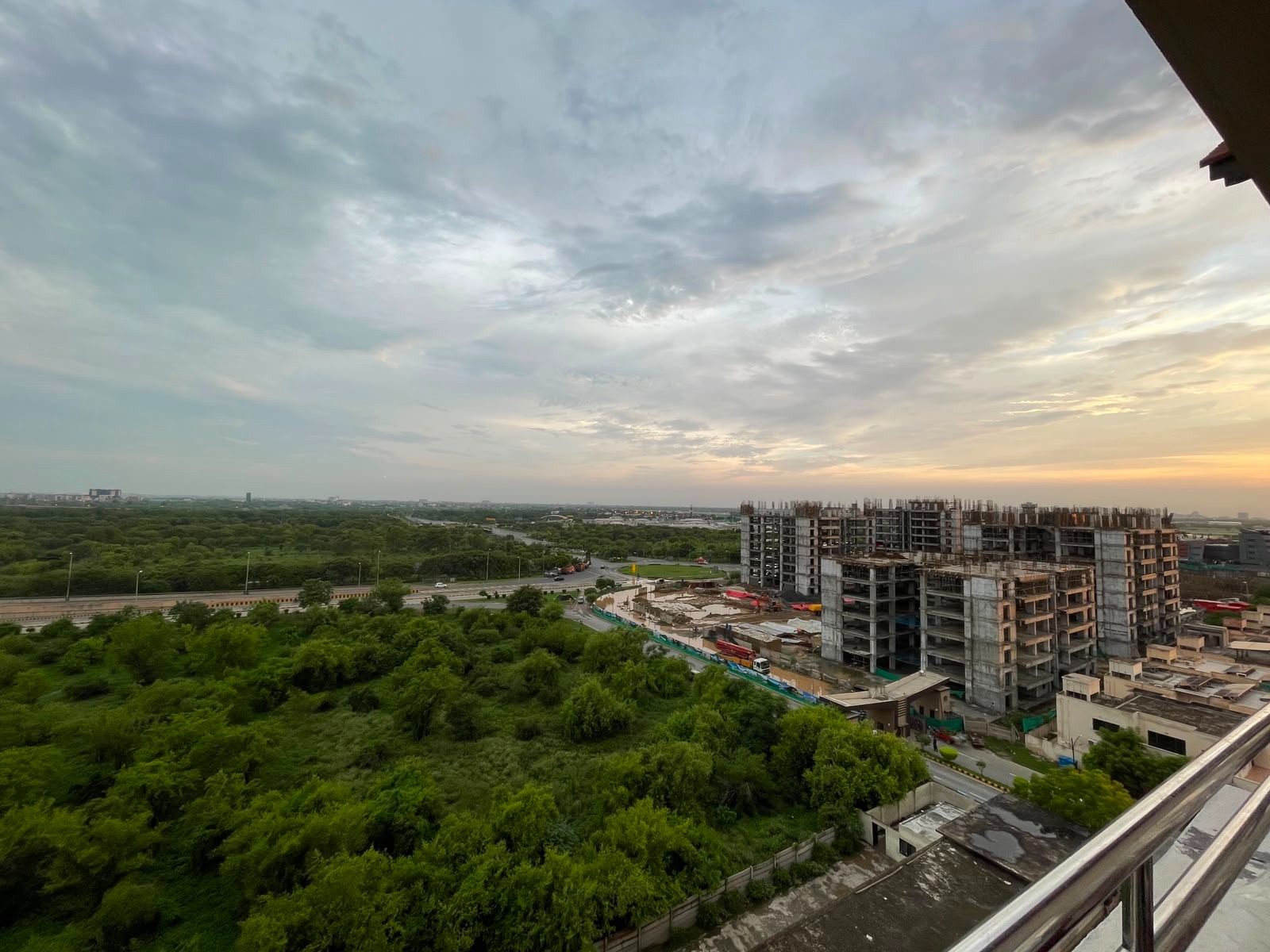 10 Marla Apartment 8A Buiilding 37 sector F Askari 10 photo 1